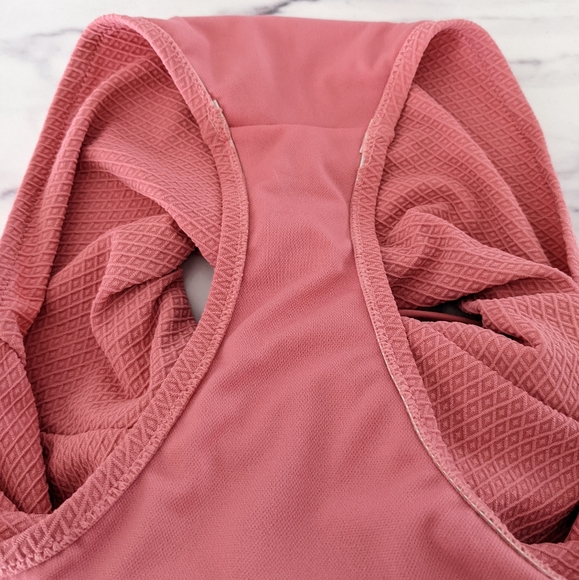 NWOT Jessica Simpson Scalloped One Piece Swimsuit - Picture 4 of 8